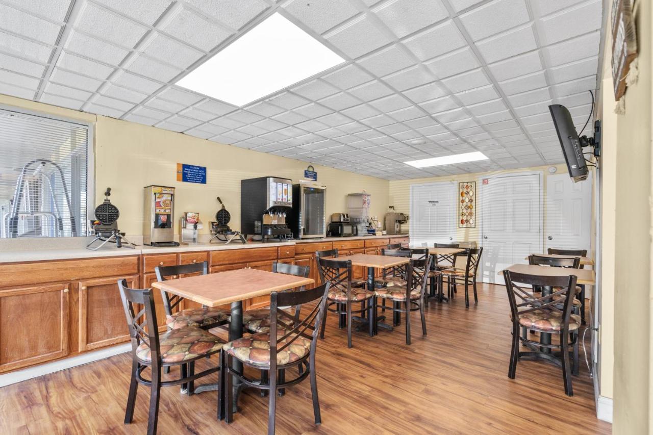 Days Inn By Wyndham Myrtle Beach-Grand Strand Exterior photo
