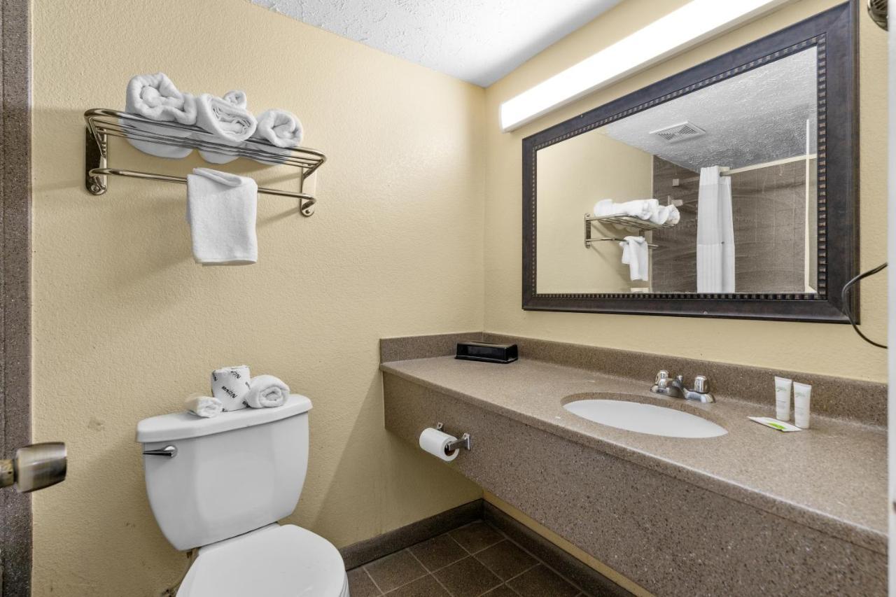 Days Inn By Wyndham Myrtle Beach-Grand Strand Exterior photo