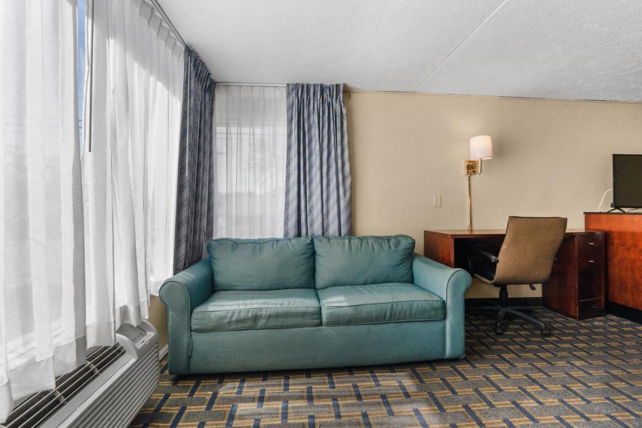 Days Inn By Wyndham Myrtle Beach-Grand Strand Exterior photo